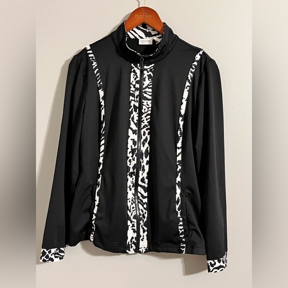 Zenergy by Chico's Black and White Top Set - Picture 7 of 12